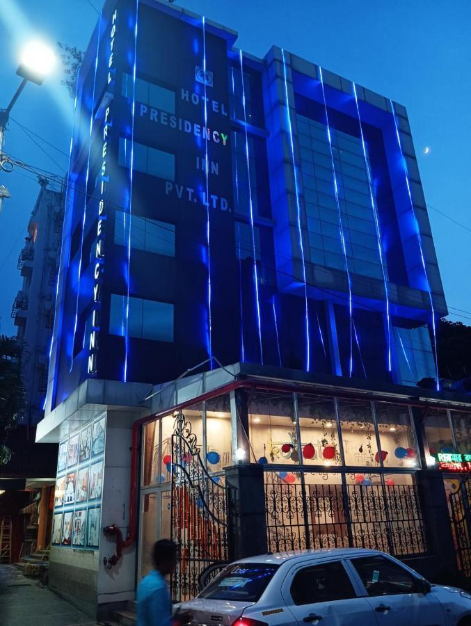 Hotel Presidency Inn Колката Екстериор снимка